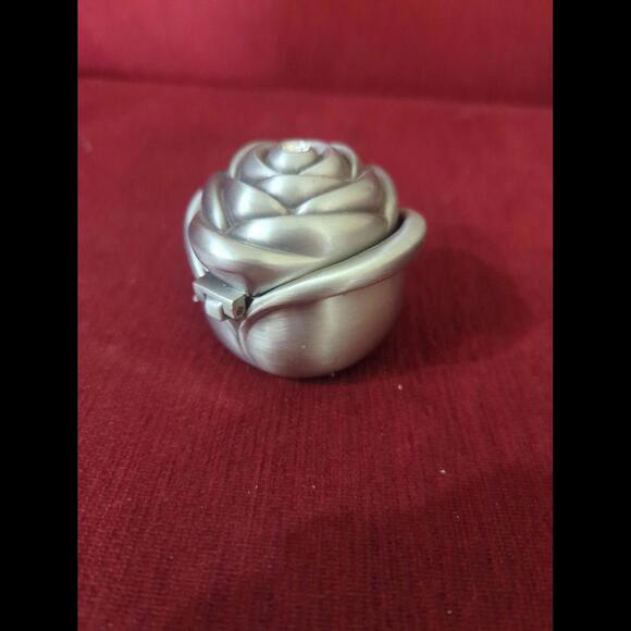 Keepsake Pewter Rose - Picture 6 of 8
